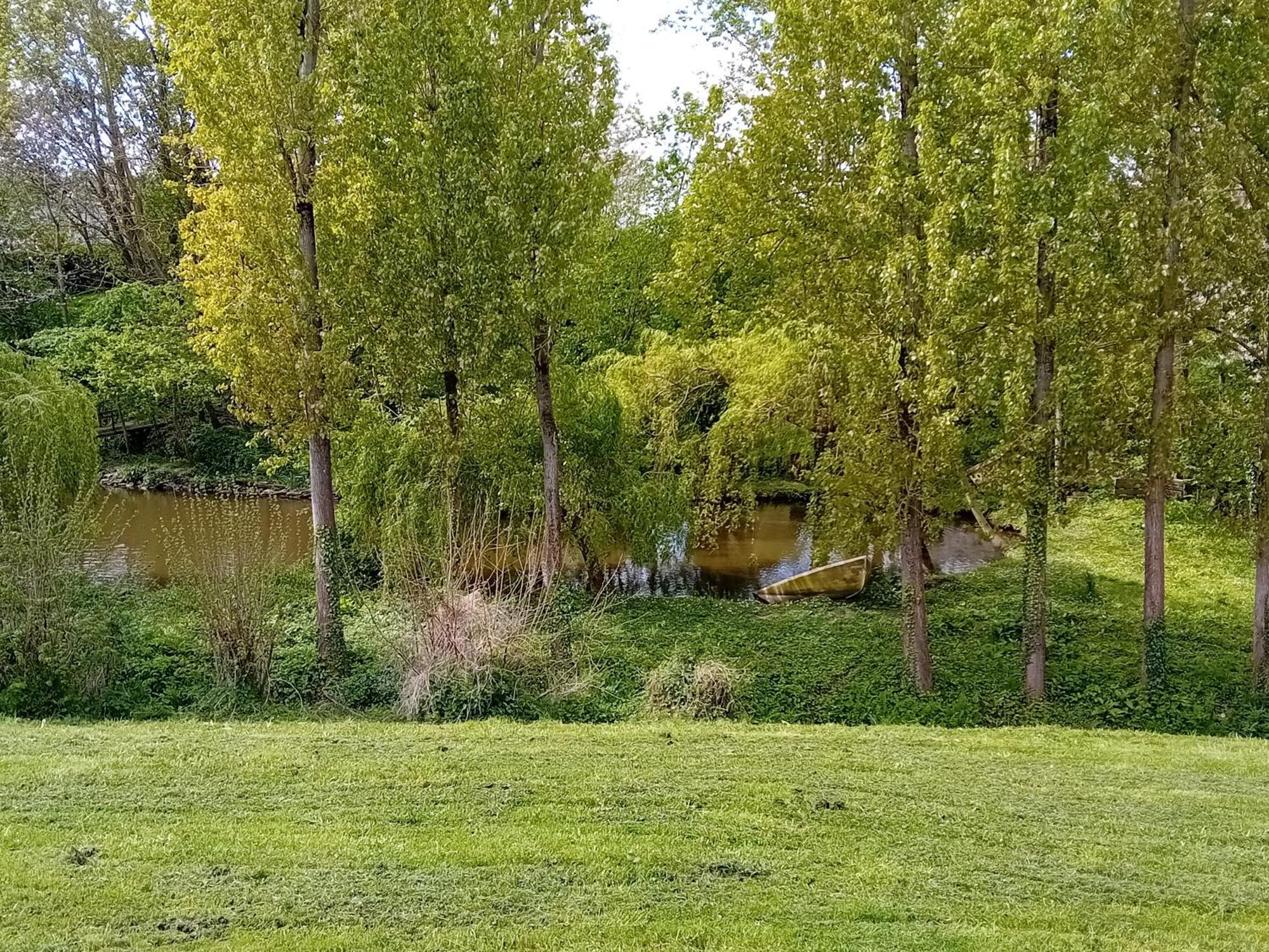 Maison Au Coeur De La Nature Cerisy-la-Foret Exteriör bild
